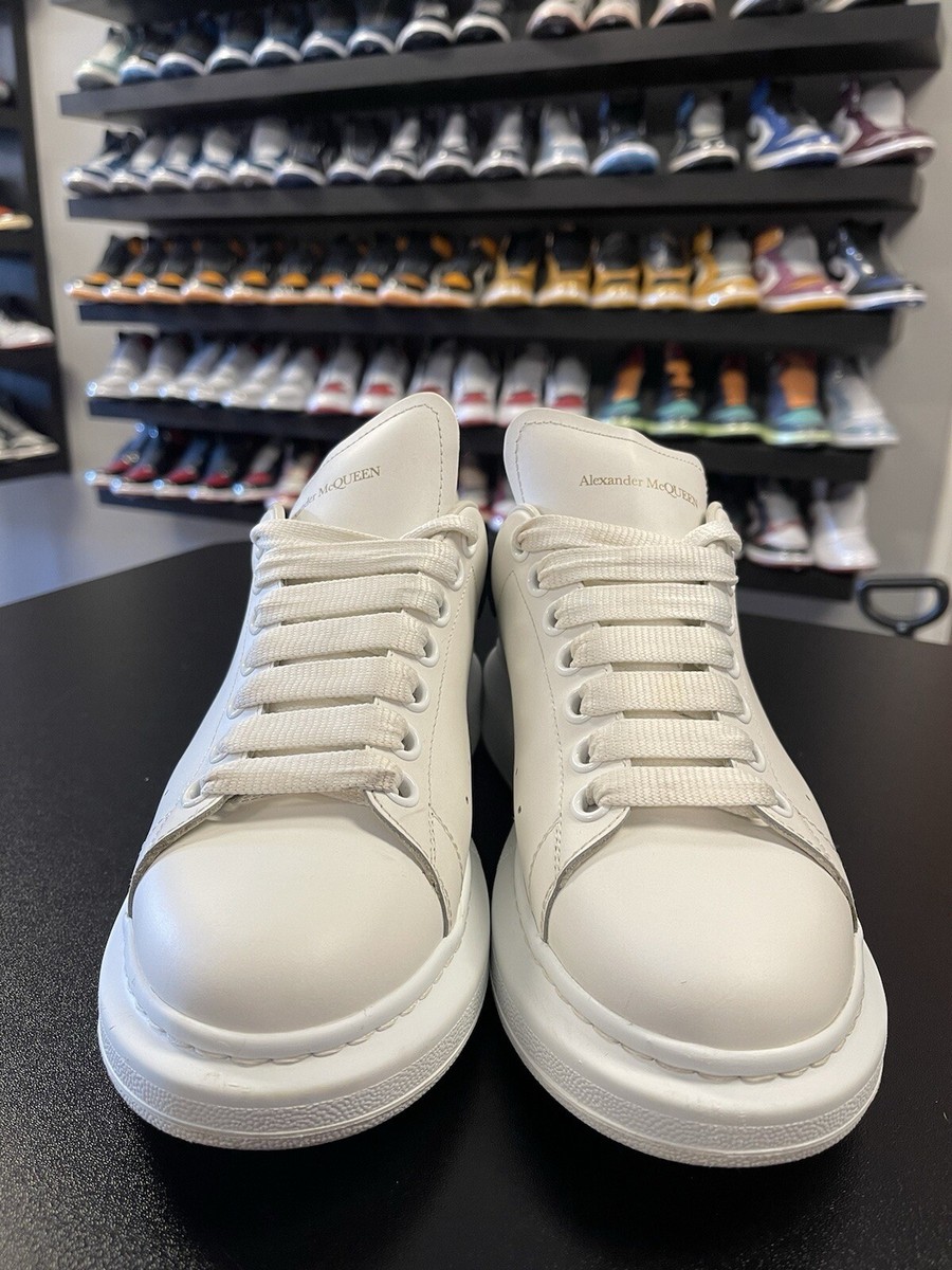 Size 39EU/9US - Alexander McQueen Oversized Sneakers White/Black