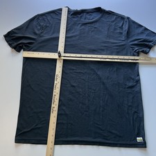 Vuori Shirt Men's Large Navy Blue Strato Tech Tee Short Sleeve Performance V126