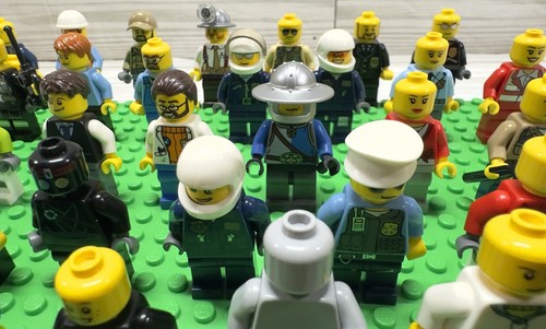 Huge Lego Minifigure Lot Of 65 Minifgures Various -Marvel,SpongeBob,City & More - Picture 6 of 16