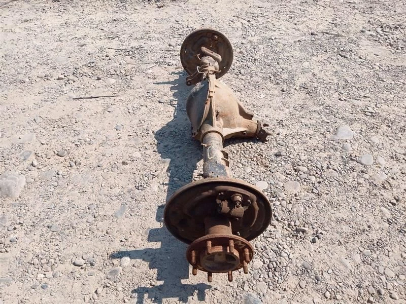 Rear Axle Semi-floating 8-Lug opt GT4 from 1995 CHEVY 2500 4X4 PICKUP 9131553 Foto 3 de 4