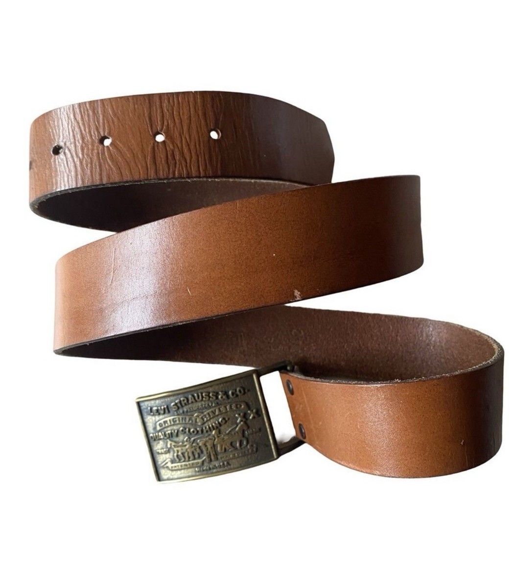 Levi\'s Brown Leather Belt with Brass Buckle Rectangle Buckle Belt - Brown | Levi main image 2