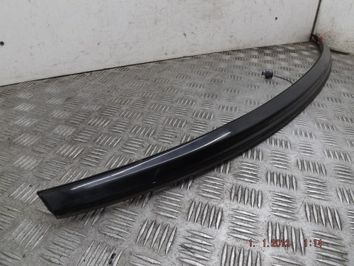 Skoda Octavia Tail Blazer Tailgate Spoiler Trim P/C 1z / F9r Black Mk3 2013-20A - Picture 5 of 9