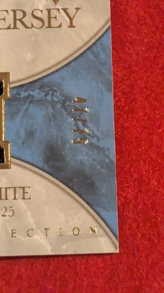 2006 Ultimate Collection - Ultimate Rookie Jersey LenDale White #UR-LW Gold /75 - Image 2 of 3