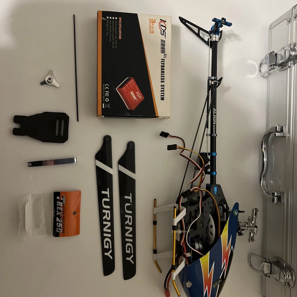 Align T Rex 250 plus RC Helicopter & case - Image 4 of 4