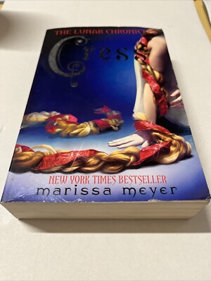 Cress (The Lunar Chronicles Book 3) by Marissa Meyer Paperback 2014 MUST READ!