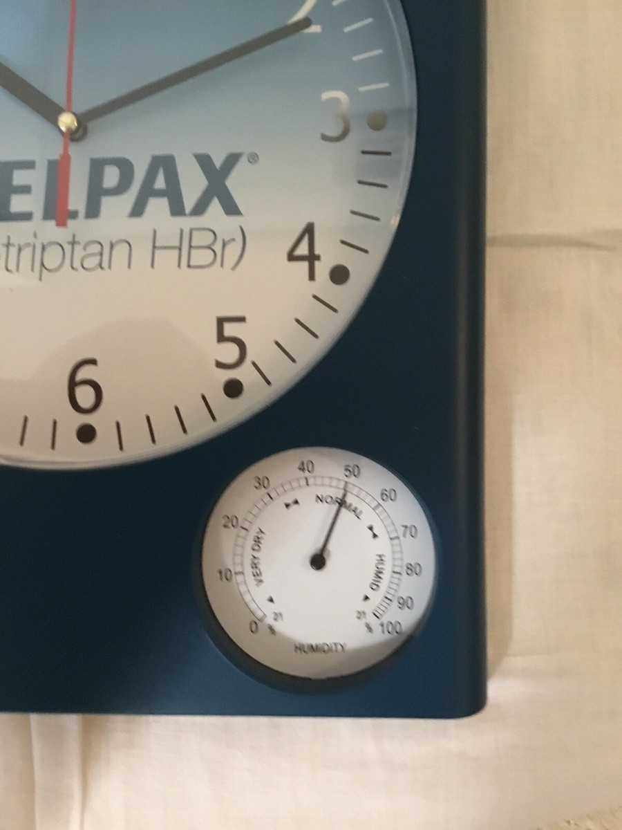 Vintage Pharmaceutical Advertising Clock from Pfizer - Advertising