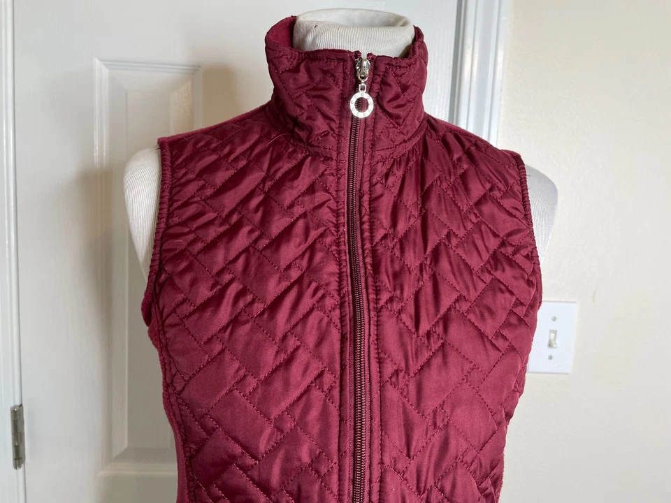 Chaleco French Laundry Mujer Polar Acolchado Frontal Talla Pequeña Borgoña Cremallera Completa Foto 2 de 4