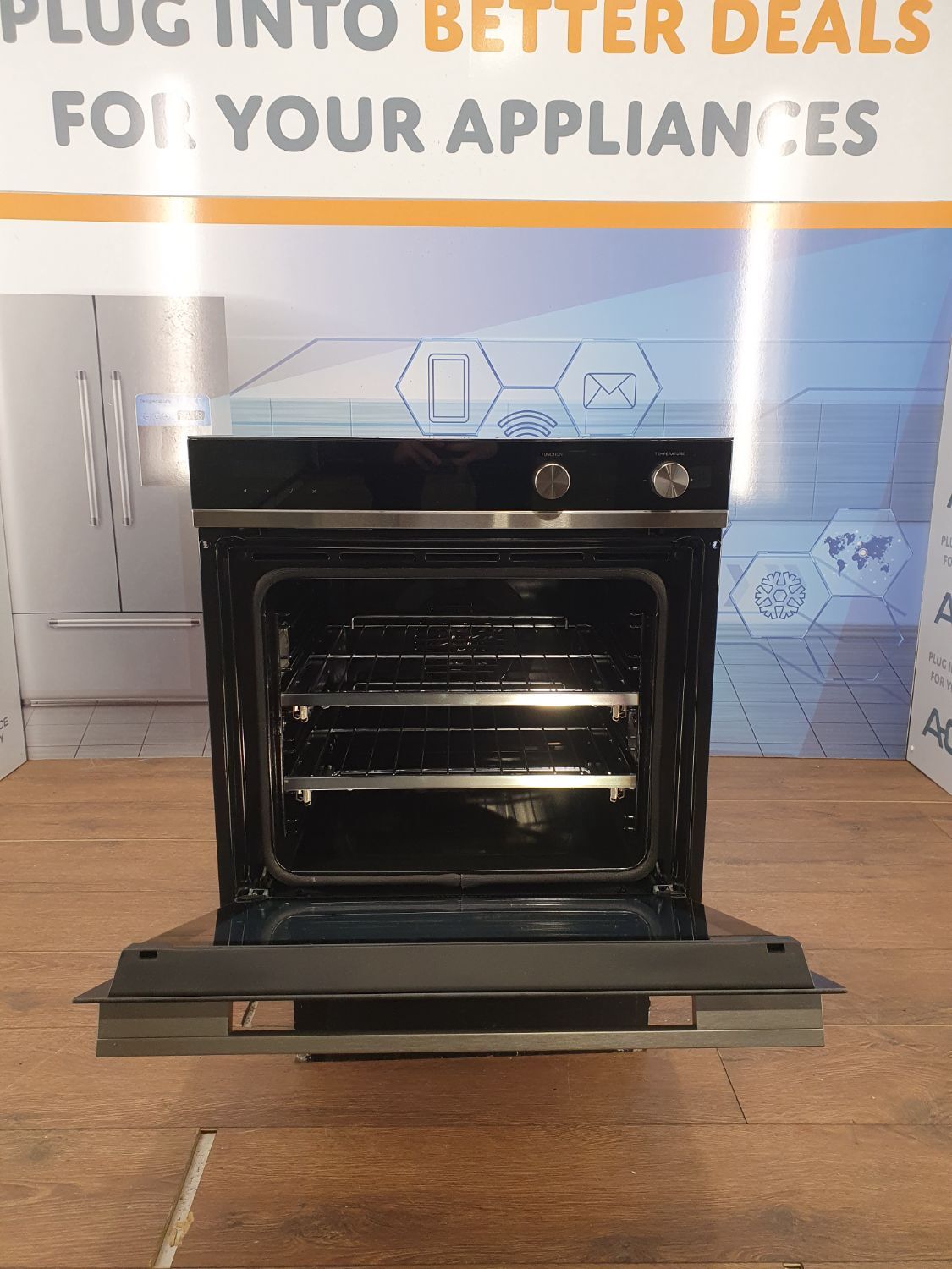 Fisher & Paykel OB60SD11PX1 Pyrolytic Builtin Oven 60cm Black and