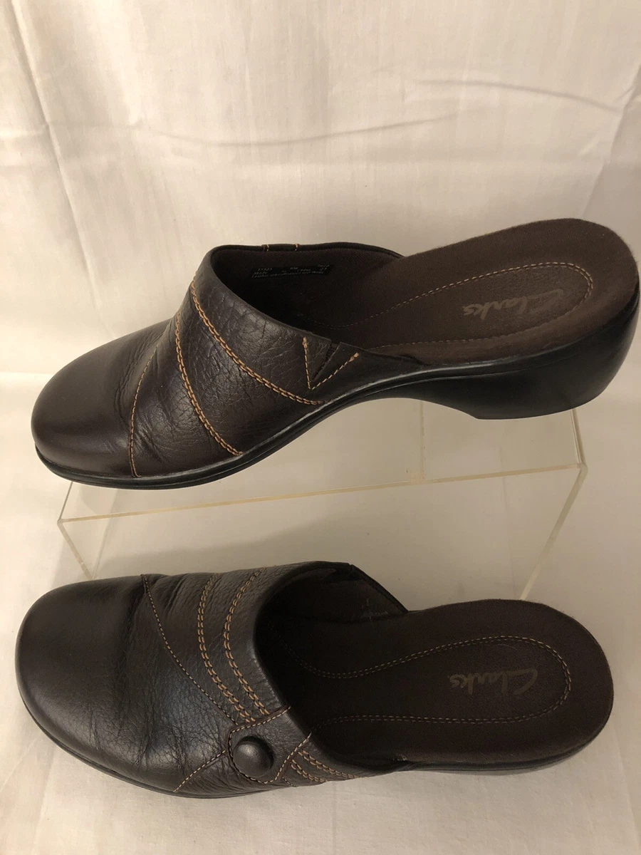 Clarks Women s Slip On Sandals Size 8 M Leather Upper Side Buttons