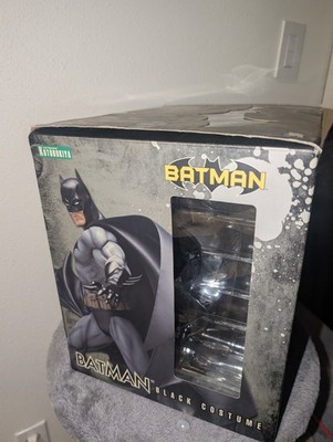 Kotobukiya Batman ARTFX Statue 12-inch Black Costume Version, 1:6