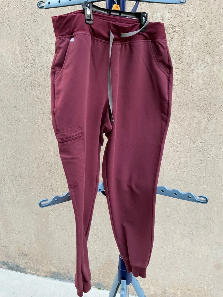 Figs Women Zamora High Wasted Joggers Black Color (multiple sizes available) - Imagem 2 de 2