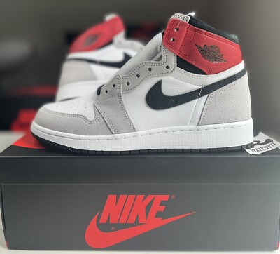 ★NIKE★Jordan 1 Retro High OG Light Smoke Grey★関税込★ NEW Nike Air Jordan 1 Retro High Light Smoke Grey | GS Size
