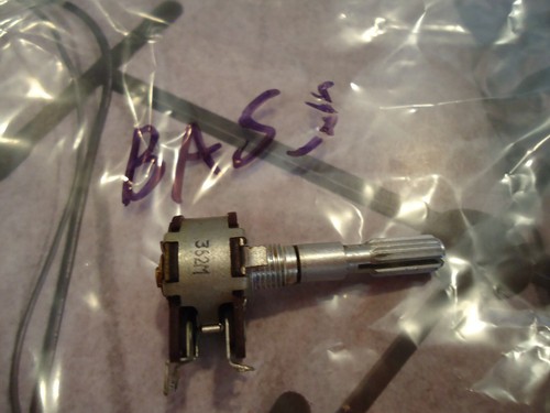  Kenwood KR-6600 Stereo Receiver Parting Out Bass Potentiometer
