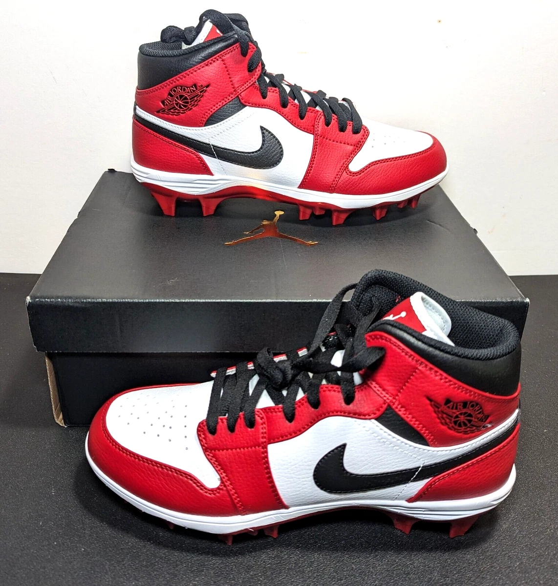 Jordan 1 Alpha Menace Mid \'Chicago\' Red White Football Cleats Men\'s US Size 11 s-l400.jpg main image 2