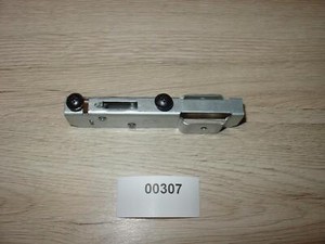 IGNIS Backofen AKS 2010/IX FXZM6 Tür Scharnier Halter beidseitig einsetzbar