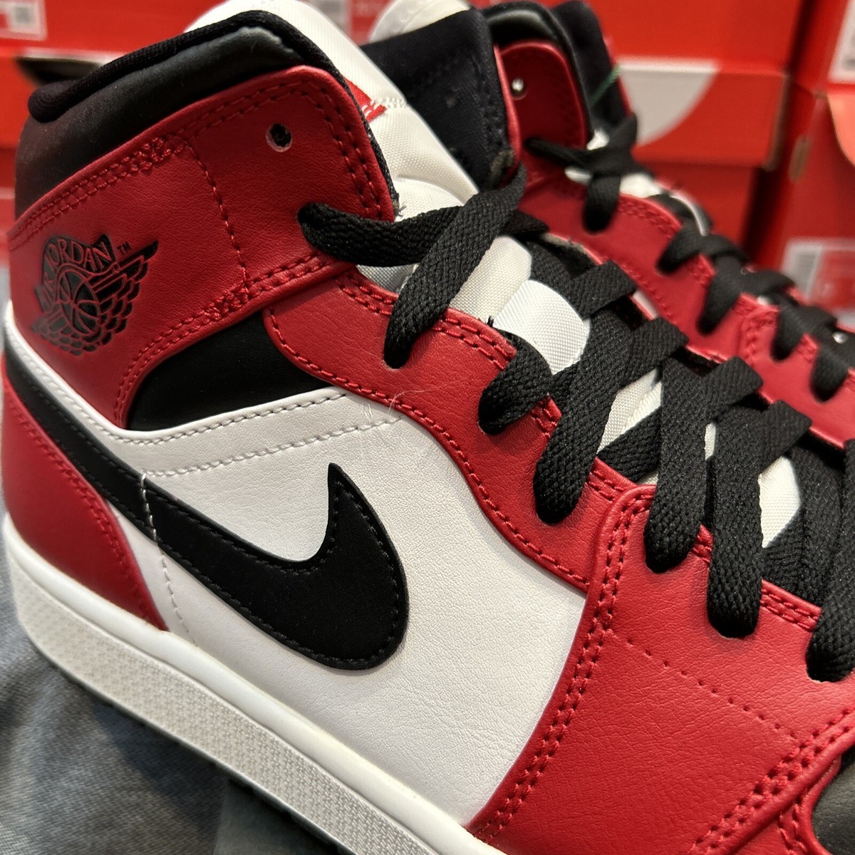 Air Jordan 1 Mid “Chicago Toe” - Men's 9.5 193658124065| eBay