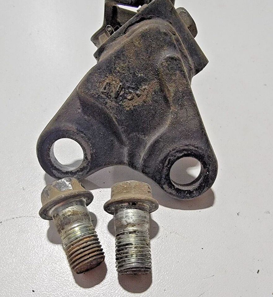 Soporte reposapiés izquierdo Yamaha IT465 IT250 IT 465 250 81 82 1981-1982 Foto 3 de 4