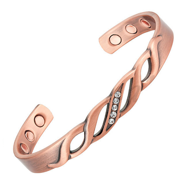 Bracelet cuivre et aimants Luna pour retrouver le confort articulaire au quotidien
