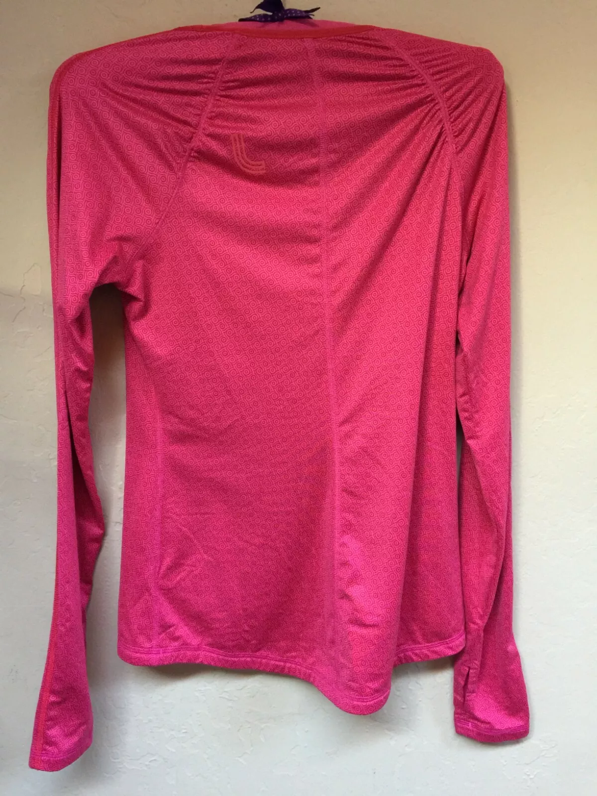 lole printed long sleeve crew neck stretch thumbholes shirt