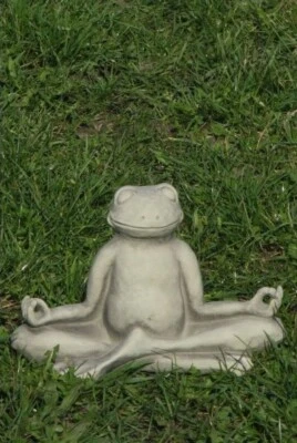 YOGA FROSCH STEINGUSS TIERFIGUR FRÖSCHE FROSTFEST TIER TIERE KRÖTE DEKO V-114213 - Bild 1 von 2