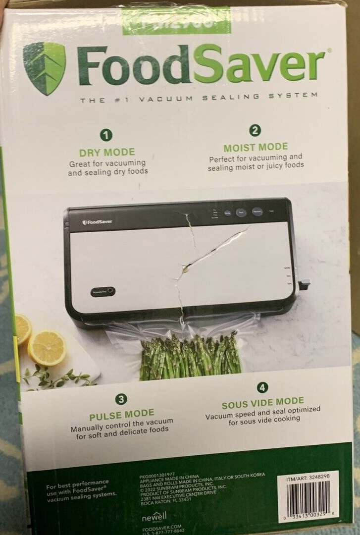 FoodSaver Vacuum Sealing System w/Handheld Sealer Attachment FM2900 eBay
