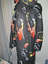 Elvis Presley Snuggle Blanket Sleeves Comfy Fleece Throw Black Red One Size