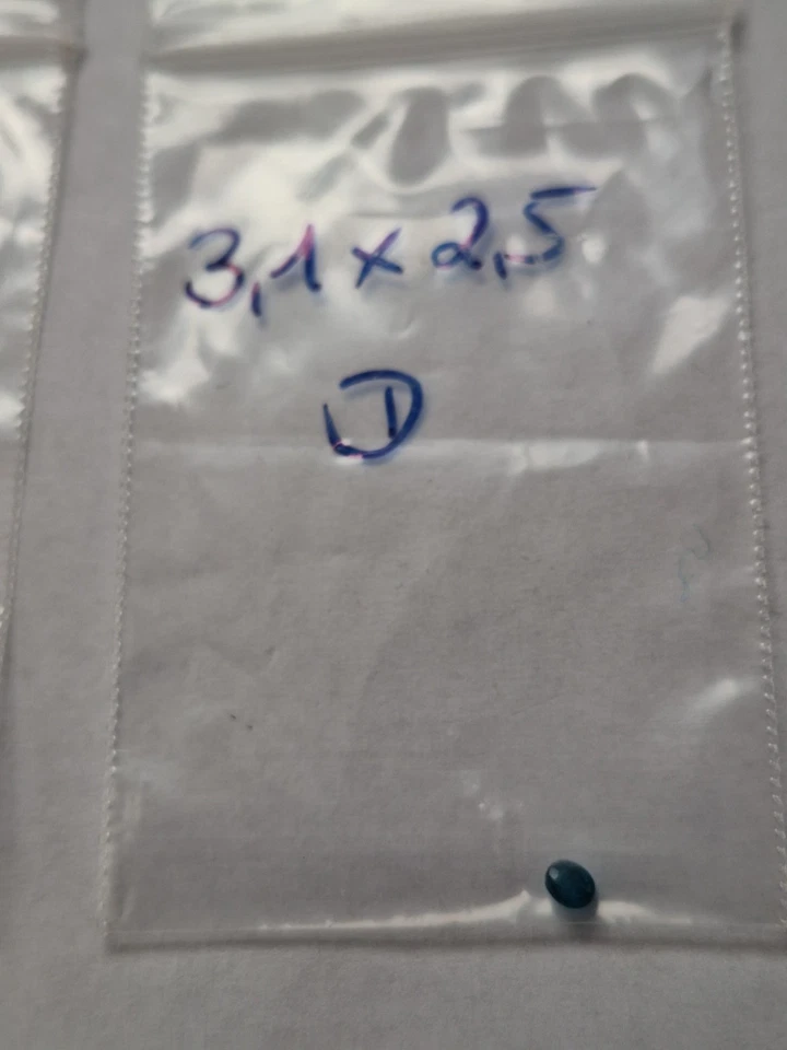 einzelne  echte blaueoval geschliffene Apatit ca. 3,1 x 2,5 mm oval facet - Bild 1 von 1