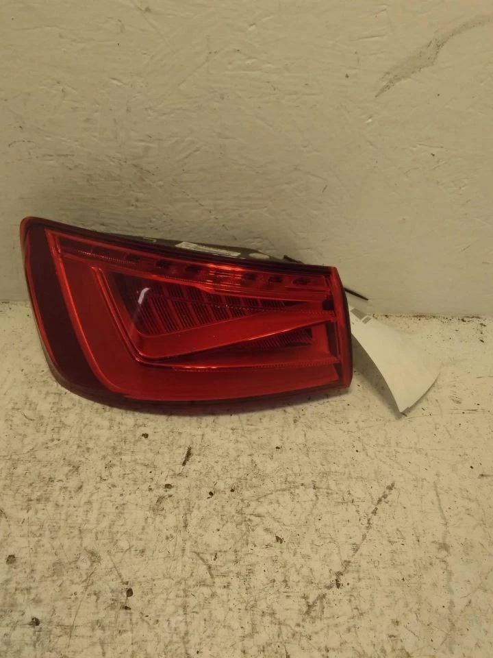 Driver Tail Light Convertible Quarter Panel Mounted Fits 15-16 AUDI A3 2775854 Foto 2 de 3