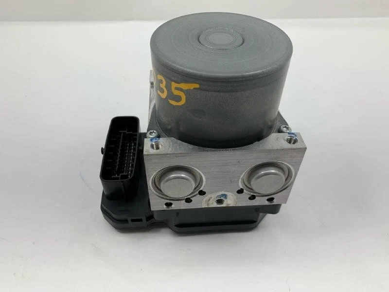 Toyota Highlander 2017-2019 2,7 L/3,5 L conjunto de bomba ABS de freno antibloqueo OEM Foto 2 de 4