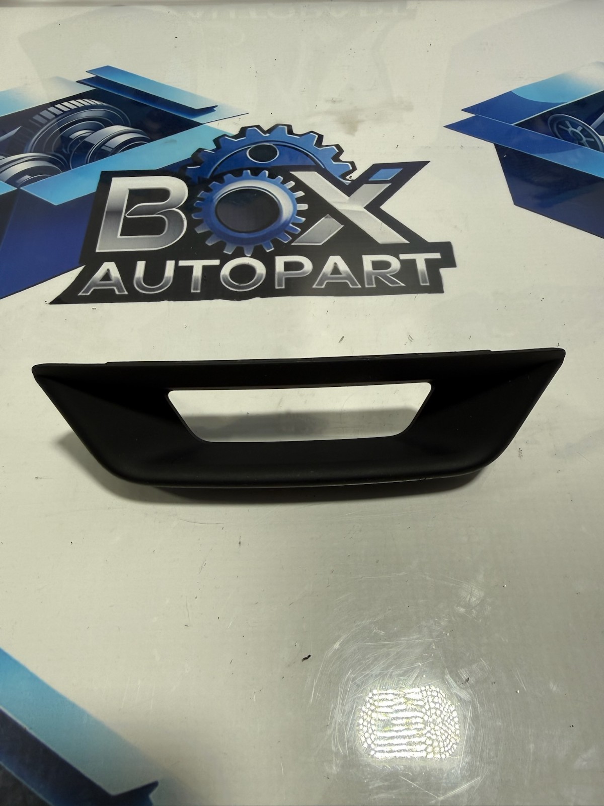 2009-2013 TOYOTA COROLLA CENTRE DASH CLOCK BEZEL TRIM MOLDING 0554232070 OEM