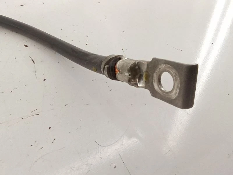 BMW F10 550i 2011-2016 batería negativa cable de tierra ternimal OEM Foto 3 de 4