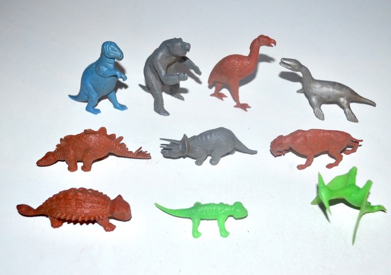 Vintage 1950s 1960s MPC Plastic Playset Prehistoric Dinosaur Figures