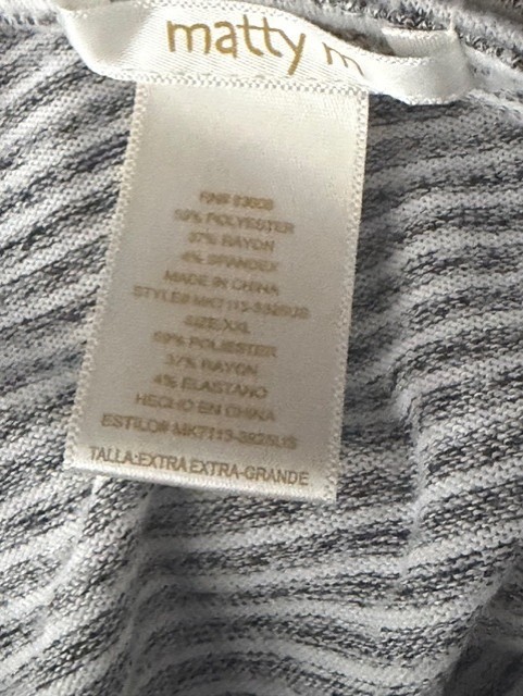 Women's Light weight pullover sweater by Matty M Size XL