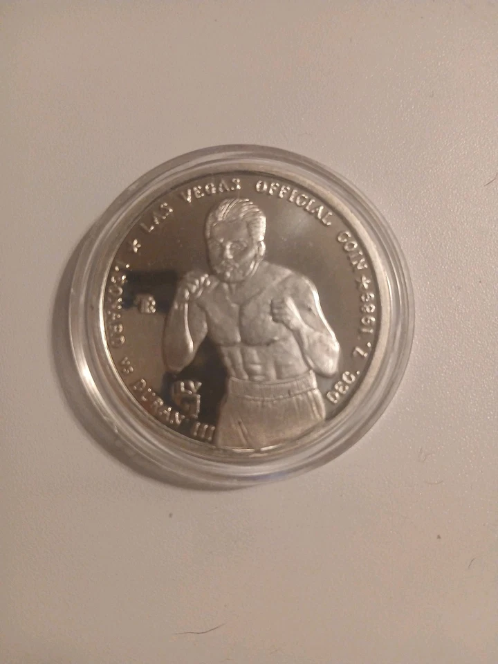 🥊ROBERTO DURAN SUGAR RAY LEONARD III  Uno Mas Boxing Las Vegas Silver .999 Coin - Image 2 of 4
