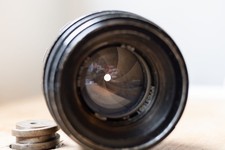 Helios 44 schwarz mit 8 Blendenblättern | 58 mm F/2.0 | M42 Mount Objektiv