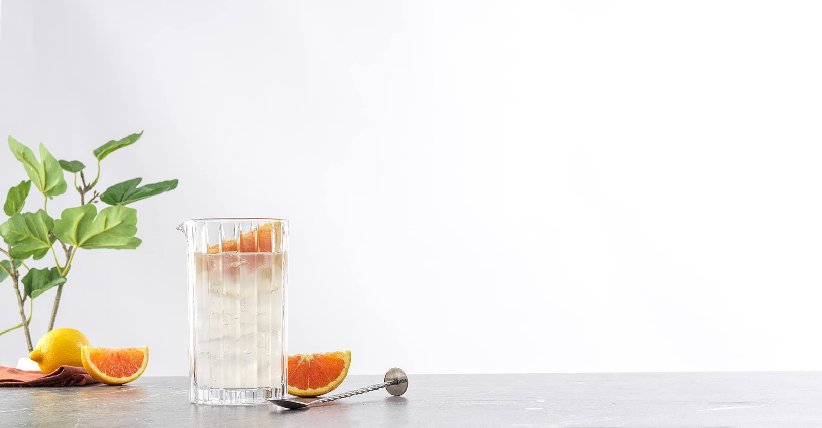 Mixing Glass Pitcher - Alina Ribbed Glassware. 20oz Cocktail Mixing Glass Bea...