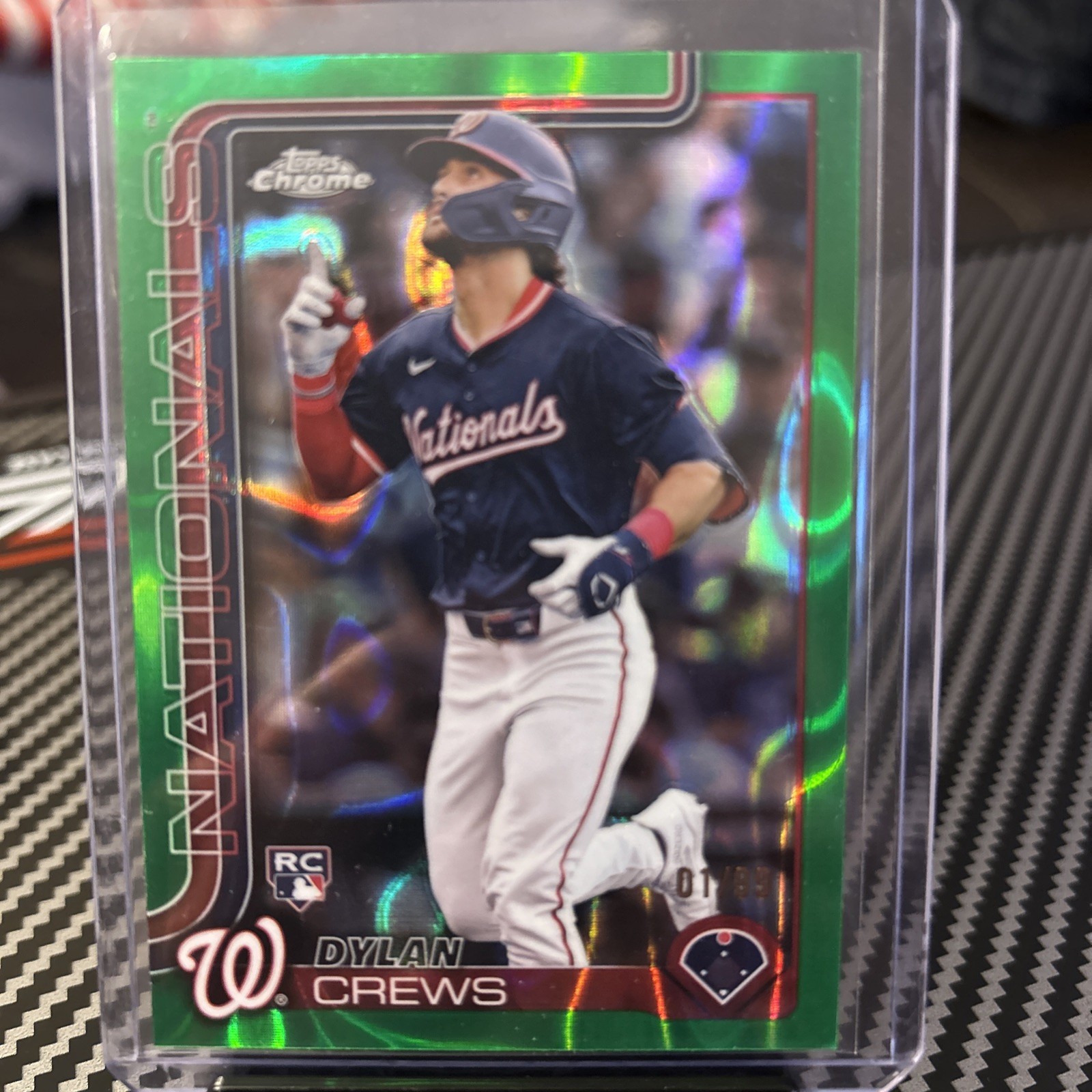 2025 Topps Chrome - Dylan Crews #146 Green Refractor 01/99 Rookie🔥first print🔥