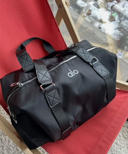NWT Alo Yoga Shoulder Crossbody Duffle Tote Bag   Lightweight Gym Travel