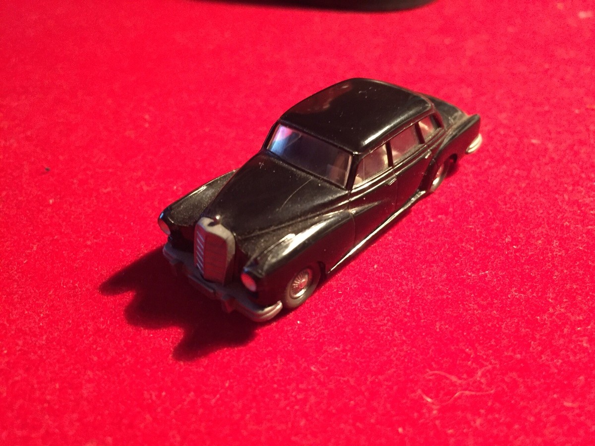 Wiking 0230 02 Mercedes MB 300 SL Coupé – eisengrau 023002