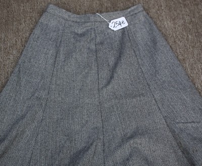 RUSS Women Skirt Size -  W32 X L31. TAG NO. 254e