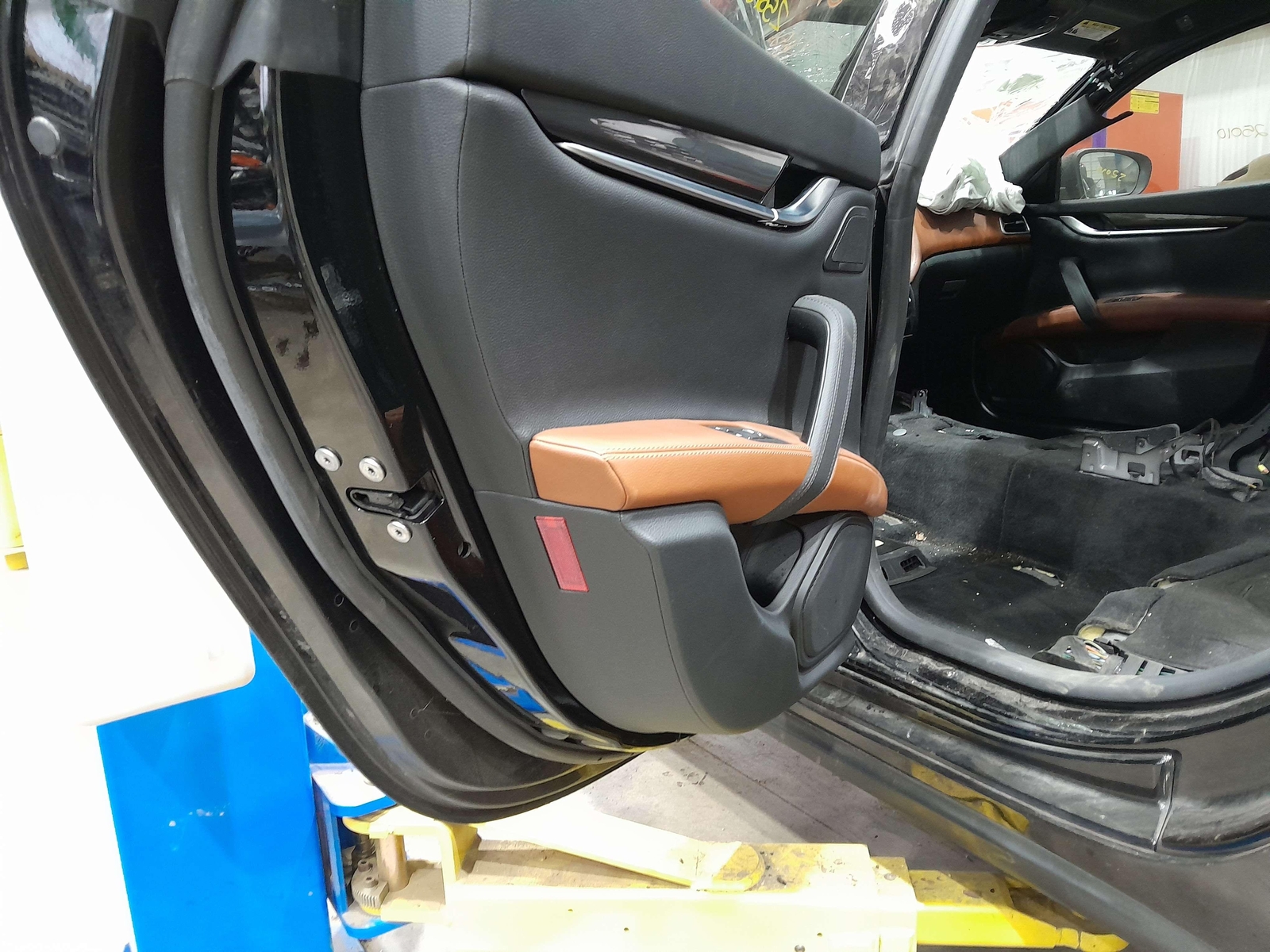 14-24 Maserati Ghibli Rear Door Trim Panel Left Driver Side Brown Leather OEM