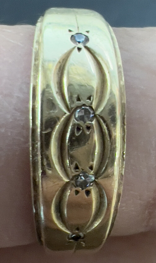 14k SOLID GOLD RING W/ 4 TINY DIAMOND 4.9g SIZE 10 - image 8