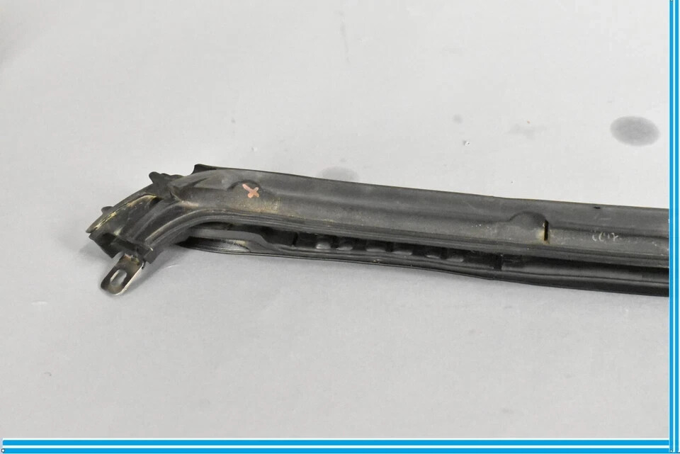 Bentley Continental 2006-2012 Front Left Door side seal