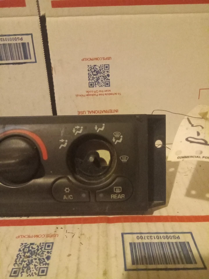 2000-2003 CHEVROLET IMPALA/MONTE CARLO БЛОК КЛИМАТ-КОНТРОЛЯ P/N 09375491 - Изображение 4 из 4