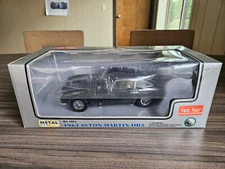 Sun Star 1963 Aston Martin DB5 Black 1:18 Die Cast Model Car 1/18
