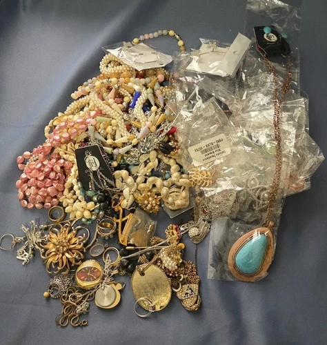 Jewelry Lot New/used Tangled/untangled Costume/Vintage/Avon Damaged/undamaged2lb