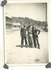 vintage original photo WWII 3 handsome army soldiers posing military militaria
