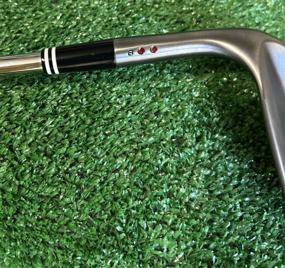Cleveland Golf CG12 Pitching Wedge 48° / 8° Bounce Left Handed Wedge Flex Shaft - Image 2 of 4