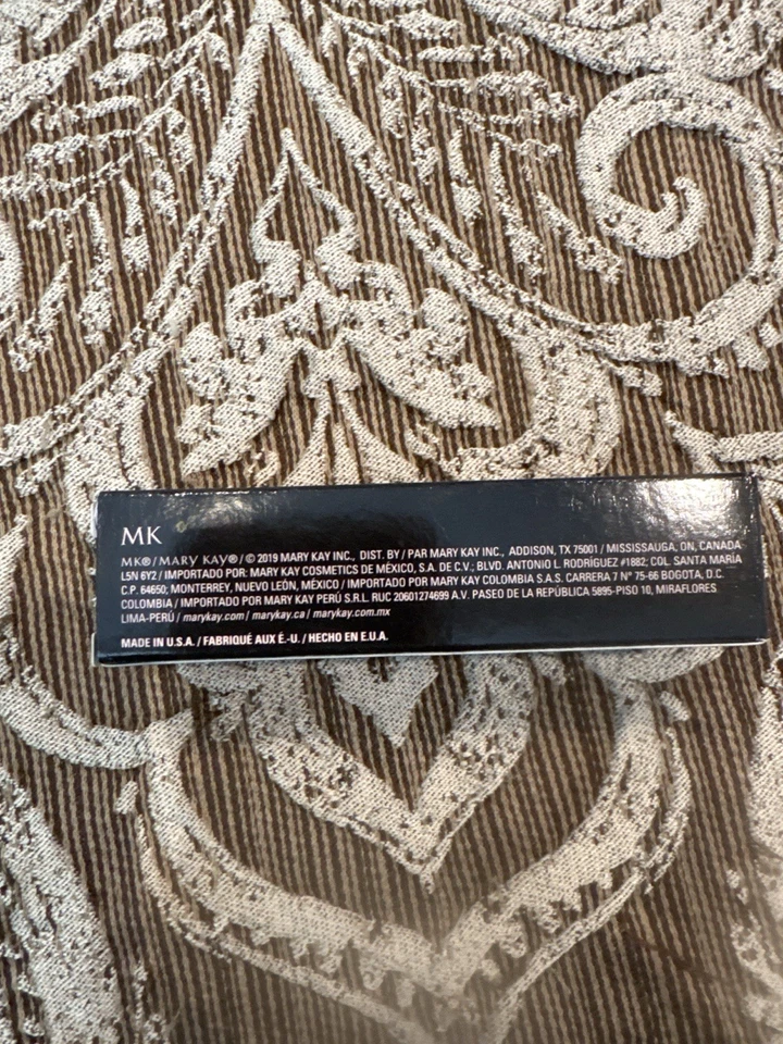 Tinte de cejas voluminizador Mary Kay - rubio oscuro - 0,14 oz / 4 g - nuevo en caja Foto 2 de 2