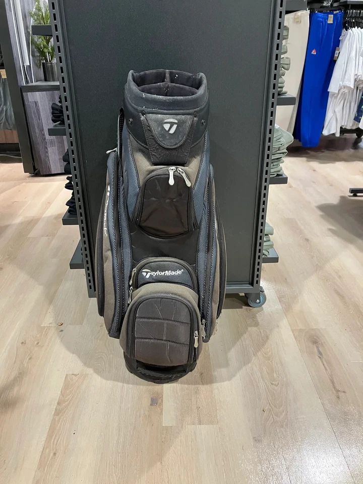 Bolso TaylorMade negro unisex (usado) Foto 3 de 4